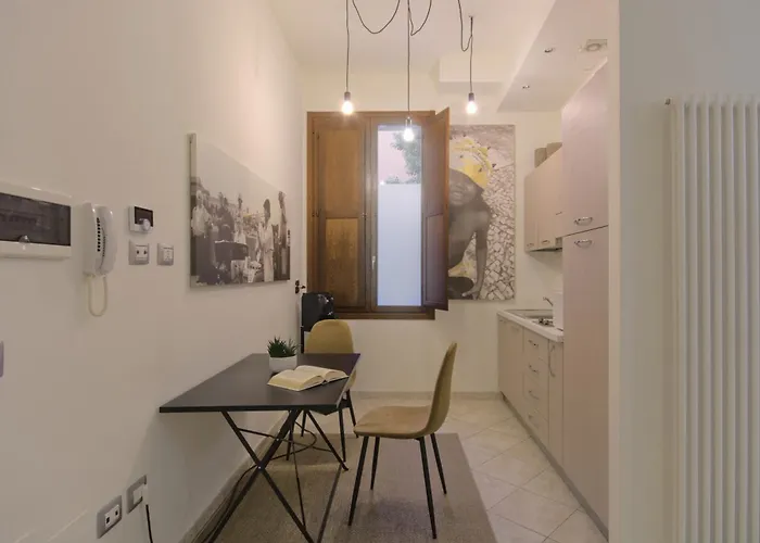 Imola Residence 게스트하우스 3*