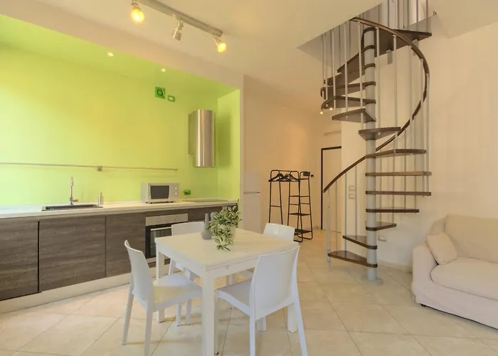 Imola Residence 3* 이몰라