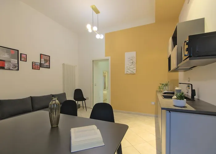 Imola Residence 게스트하우스 이몰라