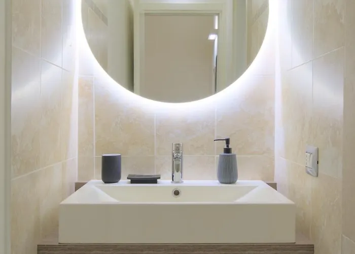 Imola Residence 3* 이몰라